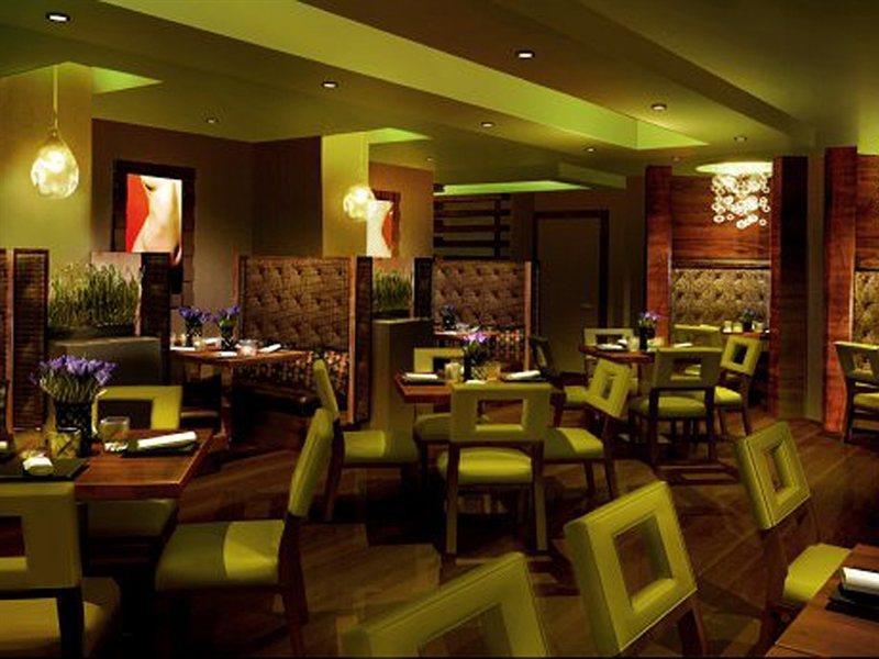 Hotel Hilton Garden Angeles / Hollywood 3*